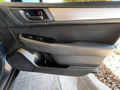 2017 Subaru Outback 2.5i
