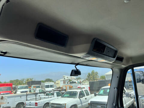 2017 Freightliner M2 106