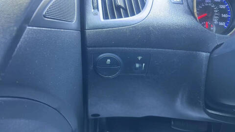 2011 Hyundai Genesis Coupe 2.0T