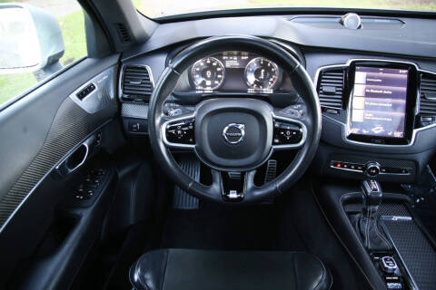 2017 Volvo XC90 T5 R-Design