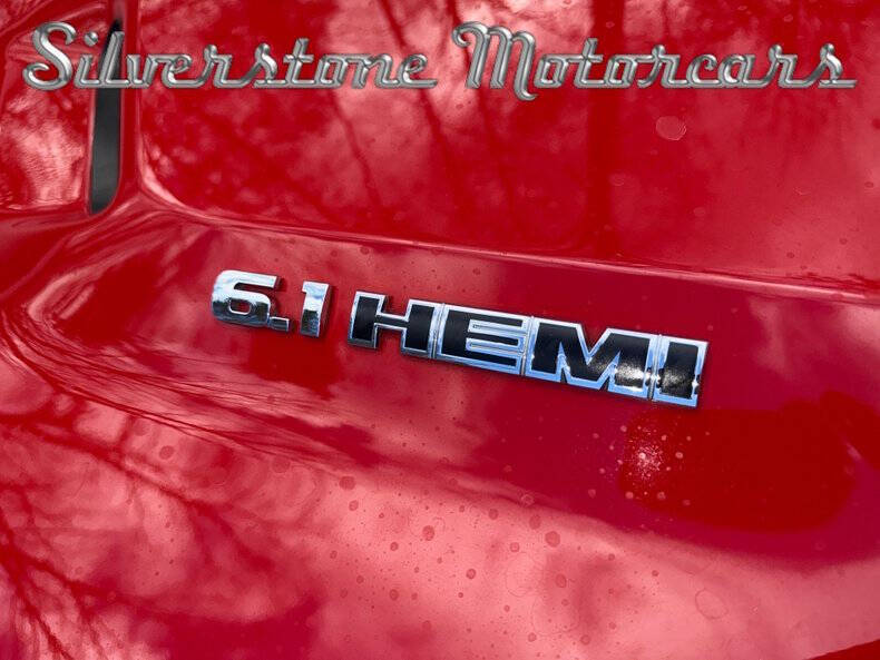 2010 Dodge Challenger SRT8