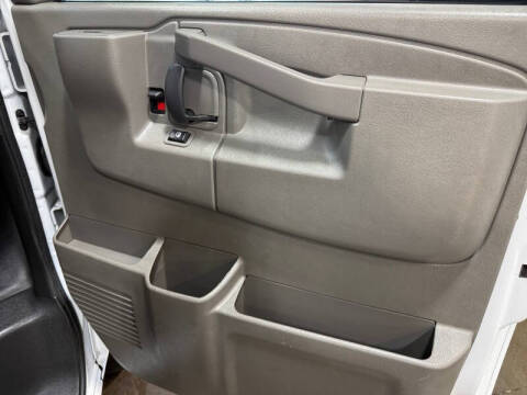 2023 GMC Savana 2500