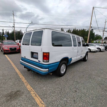 1993 Ford E-150 XLT