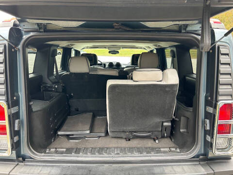 2005 HUMMER H2 Lux Series