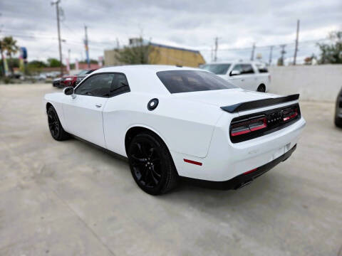 2018 Dodge Challenger SXT