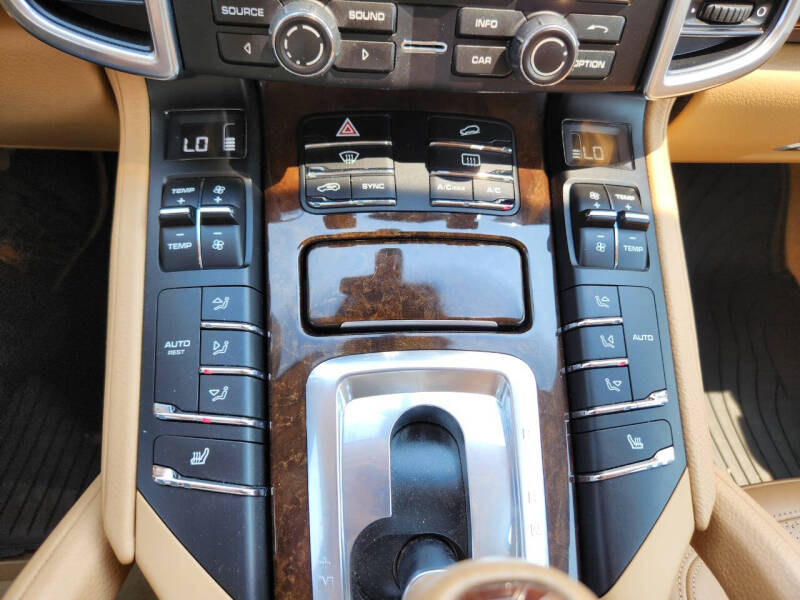 2014 Porsche Cayenne
