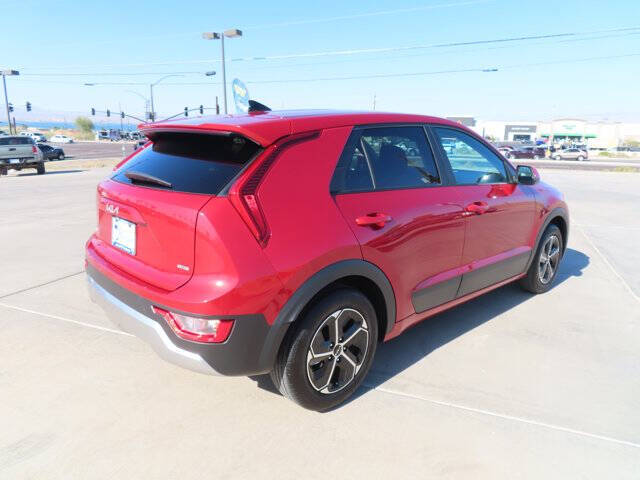 2025 Kia Niro LX