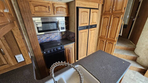 2011 Forest River BROOKSTONE 366R