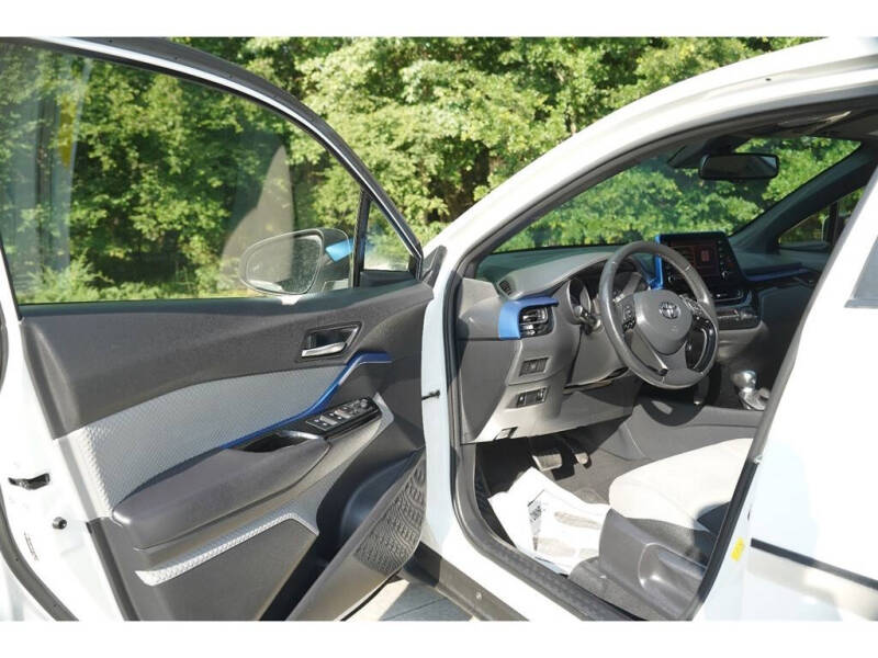 2019 Toyota C-HR XLE