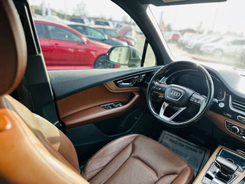 2017 Audi Q7 3.0T quattro Premium Plus