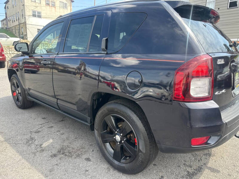 2011 Jeep Compass Sport