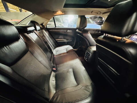 2016 Chrysler 300 C