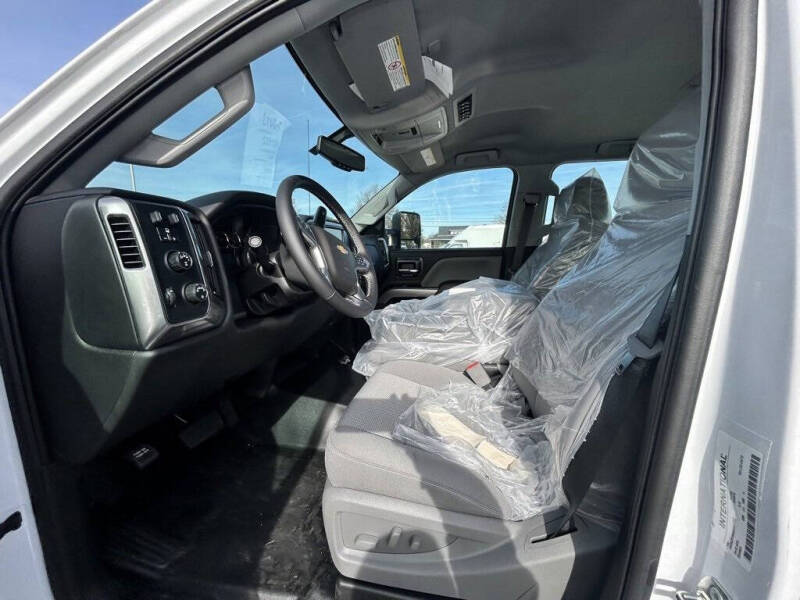 2024 Chevrolet Silverado 5500HD