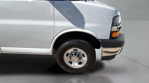 2024 Chevrolet Express LT 3500