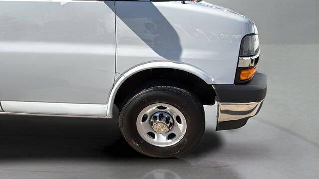 2024 Chevrolet Express LT 3500