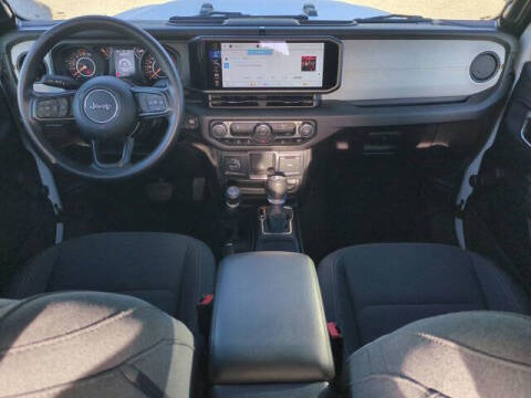 2024 Jeep Gladiator Sport