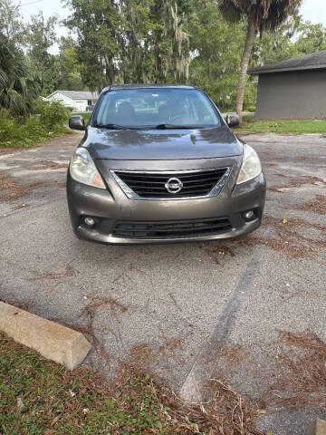 2013 Nissan Versa 1.6 SL