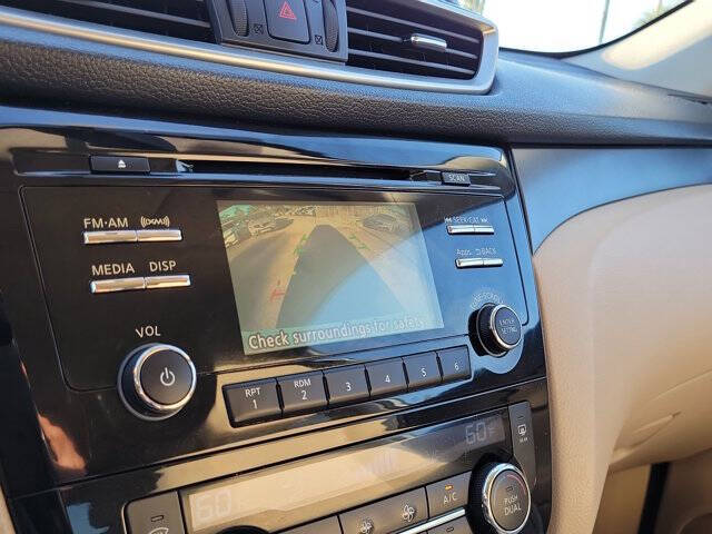 2015 Nissan Rogue SV