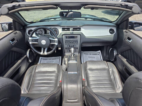2013 Ford Mustang V6 Premium