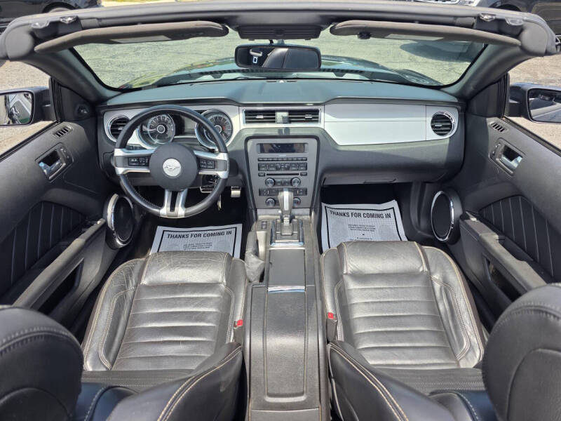 2013 Ford Mustang V6 Premium