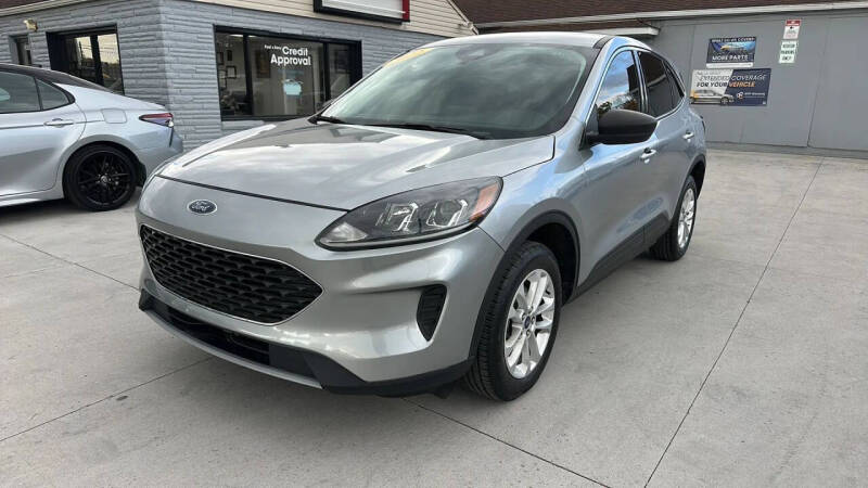 2022 Ford Escape SE's photo