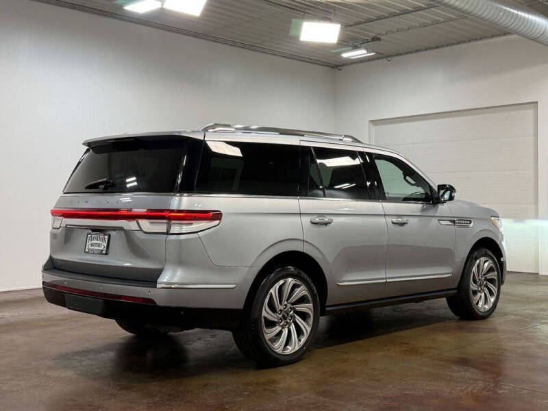 2023 Lincoln Navigator Reserve
