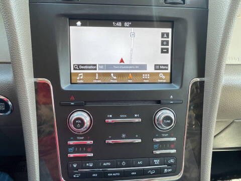 2017 Lincoln Navigator Select