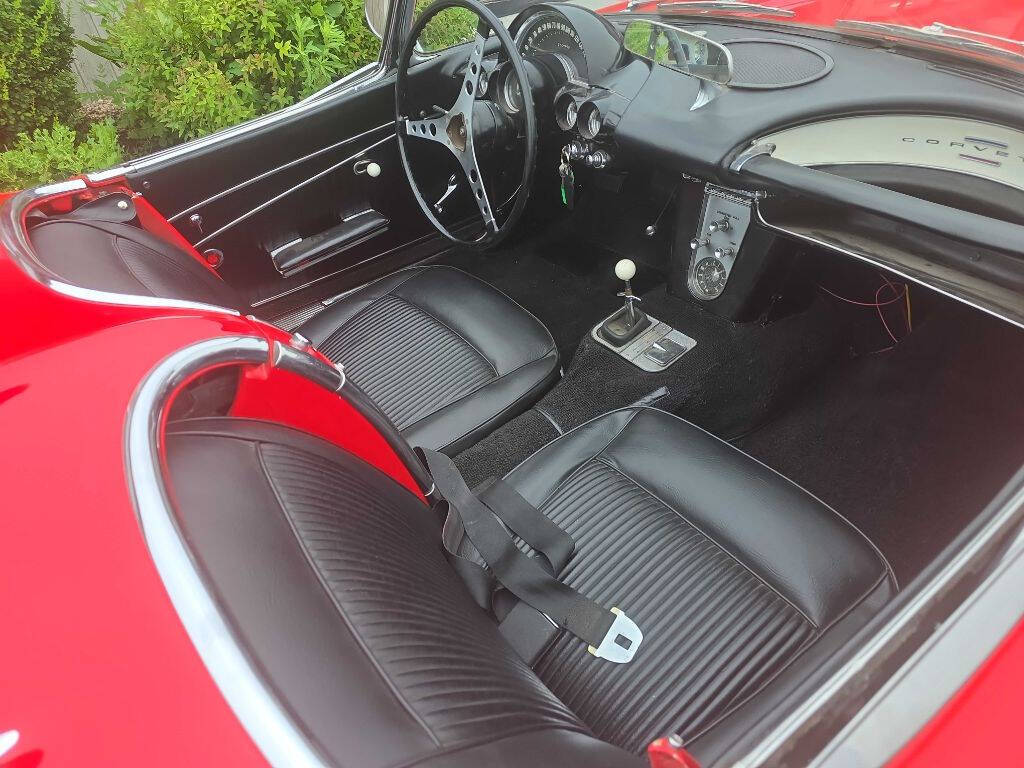 1962 Chevrolet Corvette 75