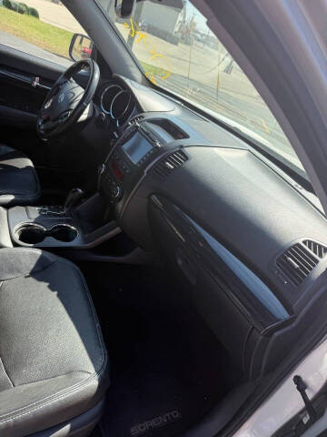 2013 Kia Sorento SX