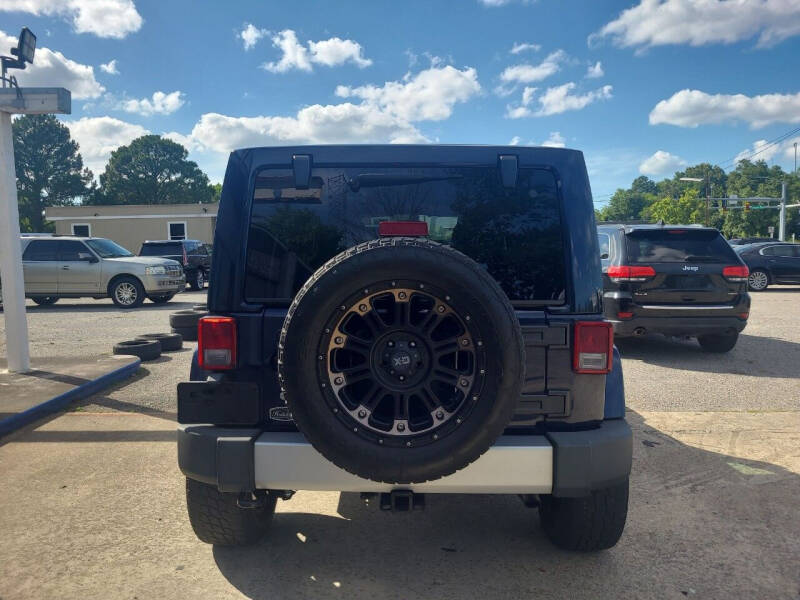 2013 Jeep Wrangler Unlimited Sahara