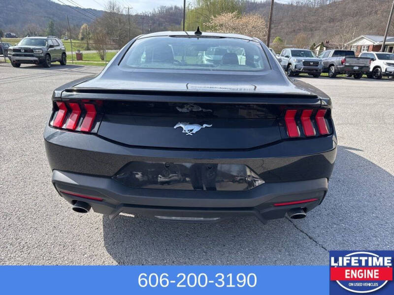 2024 Ford Mustang EcoBoost Premium