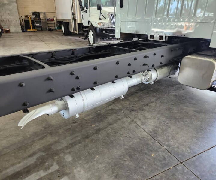 2016 Freightliner M2 106