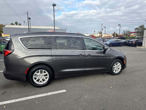 2017 Chrysler Pacifica Touring