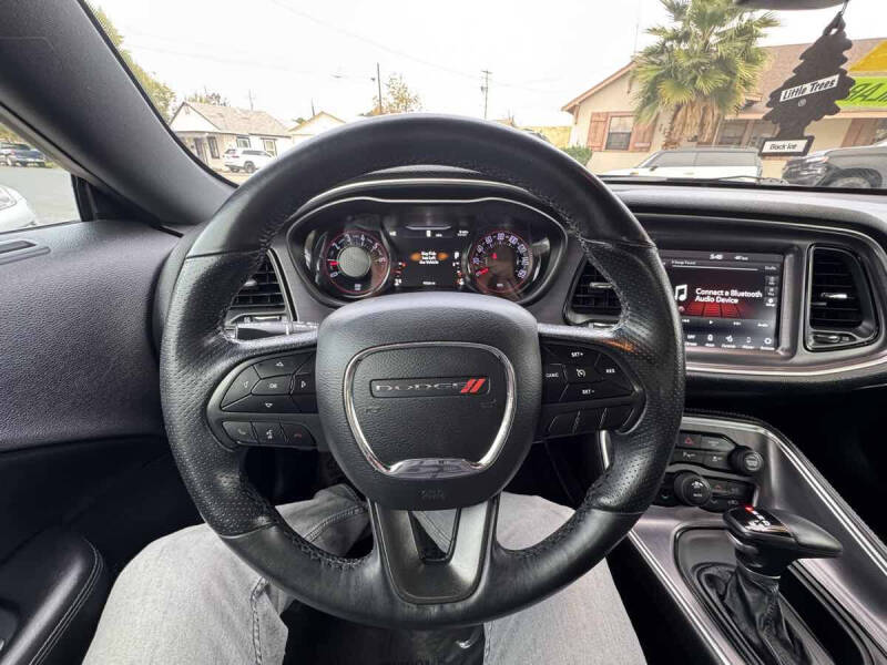 2018 Dodge Challenger SXT Plus