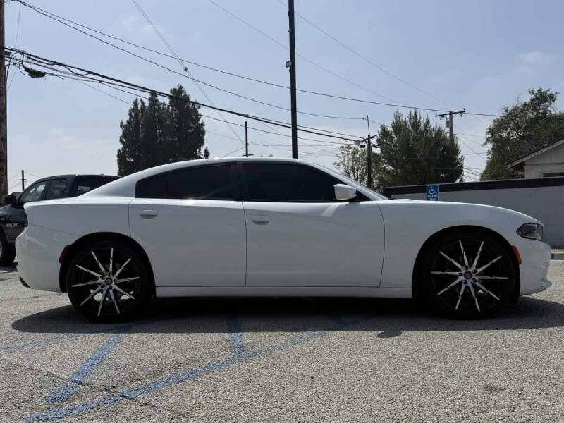 2015 Dodge Charger SE