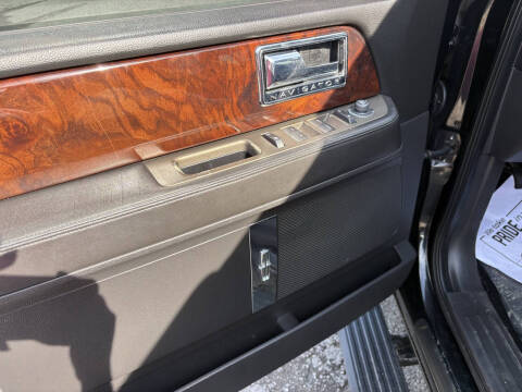 2012 Lincoln Navigator