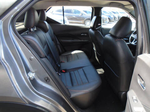 2020 Nissan Kicks SR