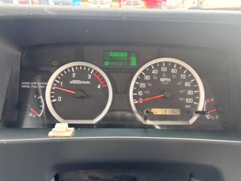 2017 Isuzu NRR 24FT Box Van