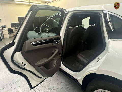 2015 Porsche Macan S