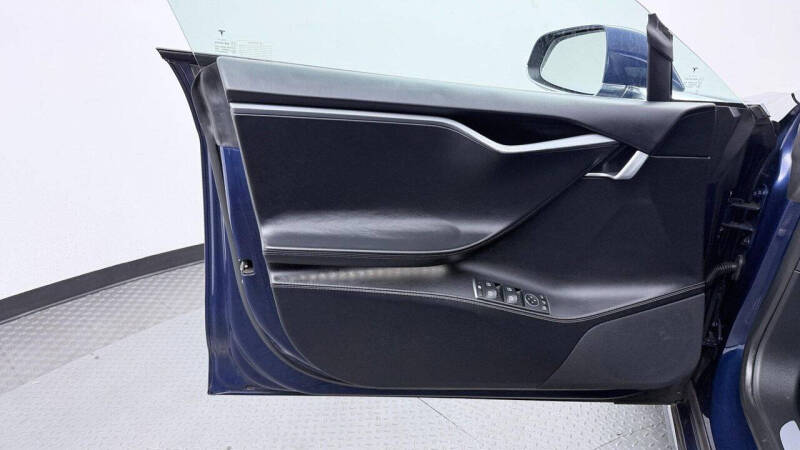 2018 Tesla Model S 75D