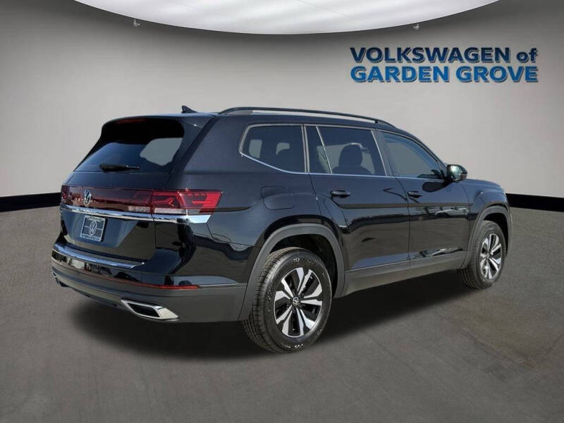 2026 Volkswagen Atlas SE