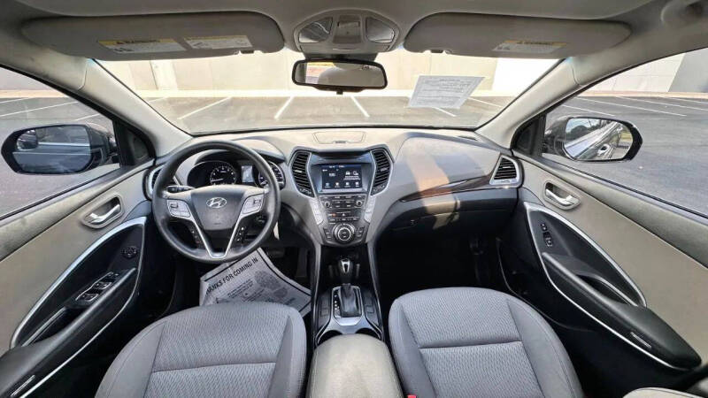 2019 Hyundai Santa Fe XL SE