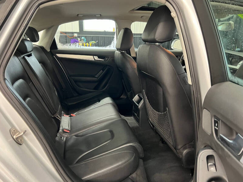 2009 Audi A4 2.0T quattro Premium