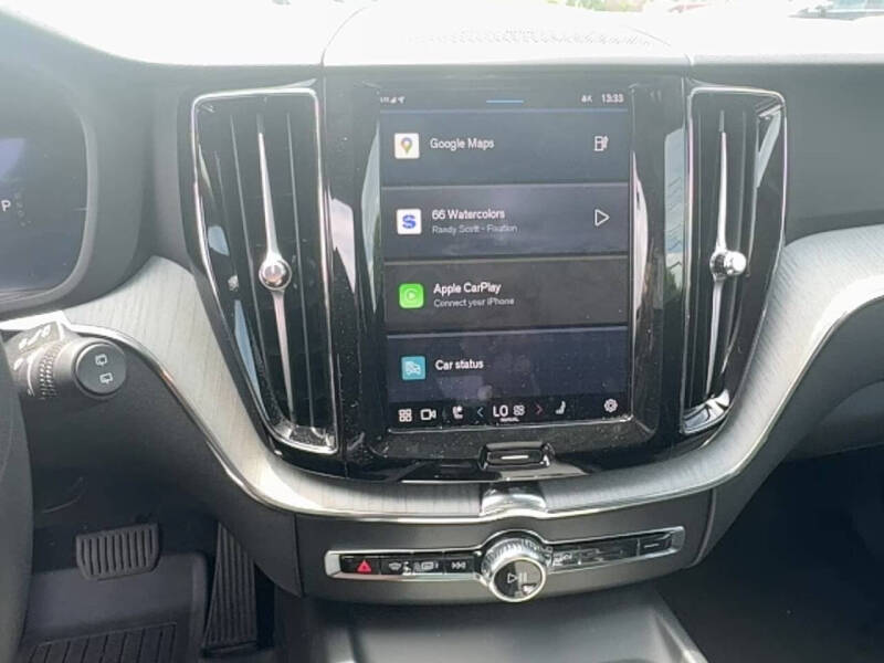 2025 Volvo XC60 T8 Plus Dark Theme