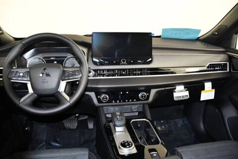 2026 Mitsubishi Outlander LE