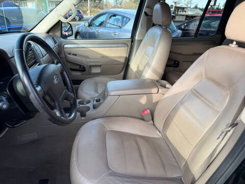 2005 Ford Explorer XLT