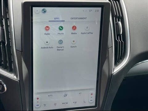 2021 Ford Edge Titanium