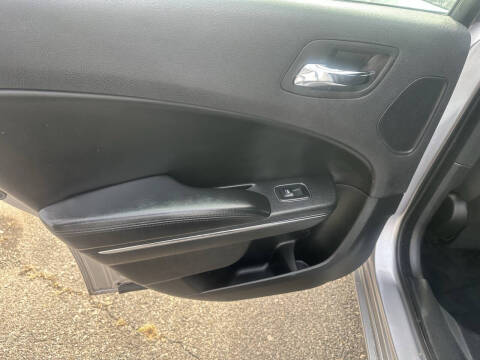 2014 Dodge Charger SXT