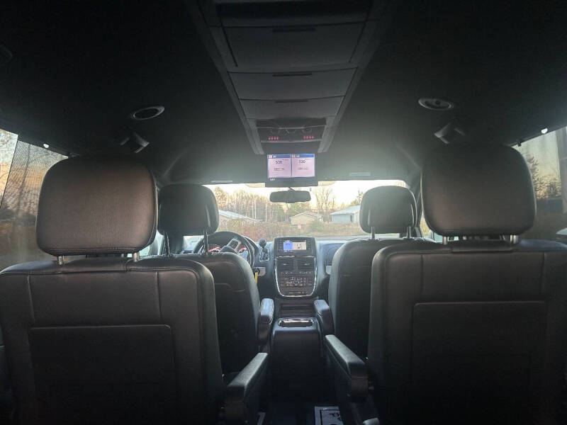 2012 Dodge Grand Caravan R/T