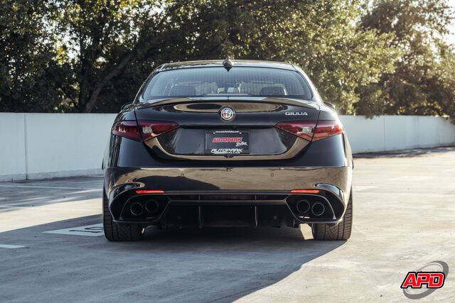 2019 Alfa Romeo Giulia Quadrifoglio